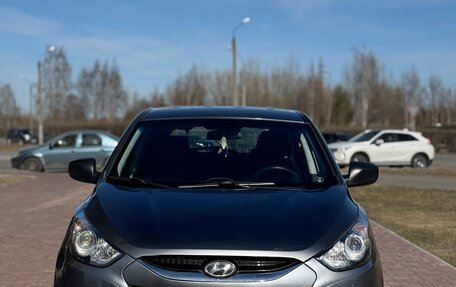 Hyundai ix35 I рестайлинг, 2013 год, 930 000 рублей, 3 фотография