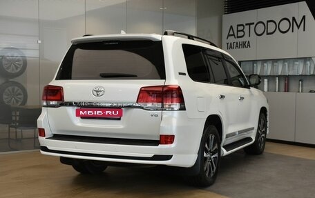 Toyota Land Cruiser 200, 2019 год, 7 699 000 рублей, 7 фотография