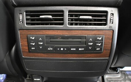 Toyota Land Cruiser 200, 2019 год, 7 699 000 рублей, 25 фотография