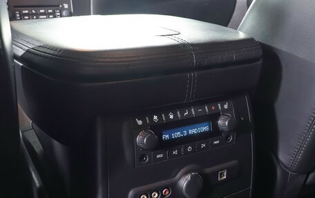 Cadillac Escalade III, 2008 год, 1 365 000 рублей, 19 фотография