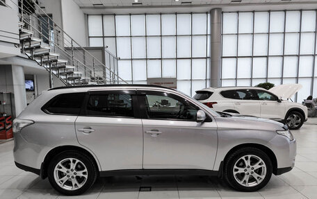 Mitsubishi Outlander III рестайлинг 3, 2012 год, 1 199 000 рублей, 8 фотография