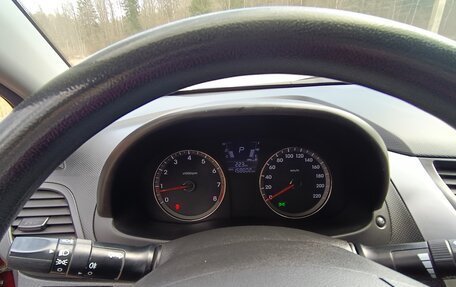 Hyundai Solaris II рестайлинг, 2011 год, 750 000 рублей, 5 фотография