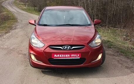 Hyundai Solaris II рестайлинг, 2011 год, 750 000 рублей, 15 фотография