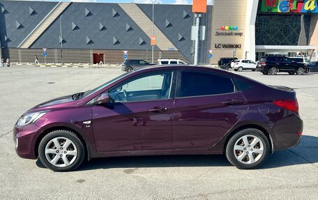Hyundai Solaris II рестайлинг, 2011 год, 580 000 рублей, 3 фотография