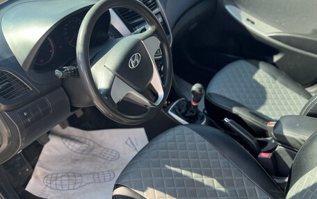 Hyundai Solaris II рестайлинг, 2011 год, 580 000 рублей, 7 фотография