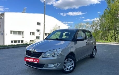 Skoda Fabia II, 2011 год, 850 000 рублей, 3 фотография