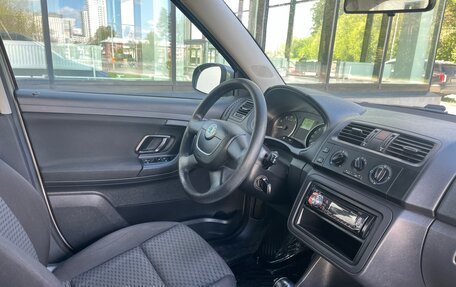 Skoda Fabia II, 2011 год, 850 000 рублей, 10 фотография