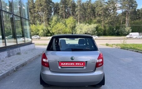 Skoda Fabia II, 2011 год, 850 000 рублей, 6 фотография