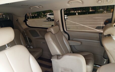 KIA Carnival III, 2009 год, 1 595 000 рублей, 34 фотография