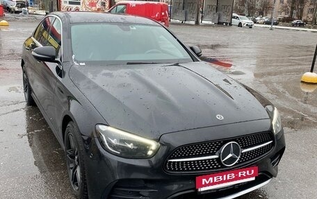 Mercedes-Benz E-Класс, 2020 год, 4 050 000 рублей, 8 фотография