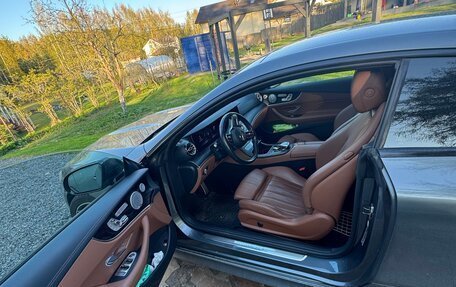Mercedes-Benz E-Класс, 2019 год, 4 900 000 рублей, 3 фотография