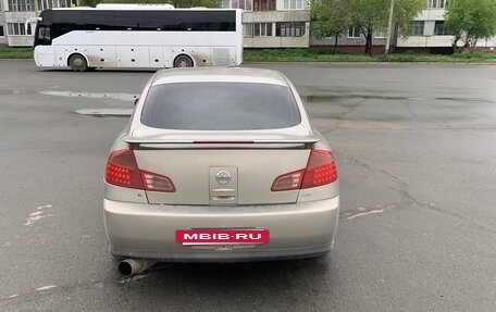 Nissan Skyline, 2001 год, 590 000 рублей, 5 фотография