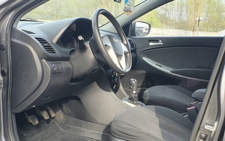 Hyundai Solaris II рестайлинг, 2011 год, 740 000 рублей, 8 фотография