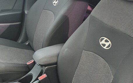 Hyundai Solaris II рестайлинг, 2011 год, 740 000 рублей, 21 фотография