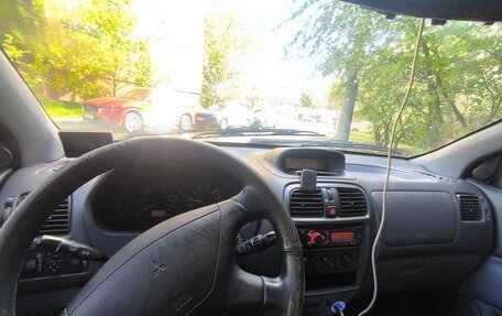 Mitsubishi Space Star I рестайлинг, 2002 год, 250 000 рублей, 6 фотография
