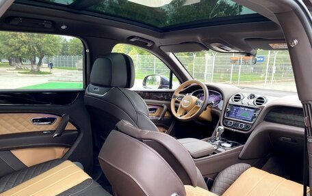 Bentley Bentayga I, 2019 год, 14 950 000 рублей, 14 фотография
