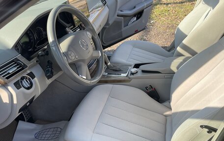Mercedes-Benz E-Класс, 2010 год, 1 590 000 рублей, 13 фотография
