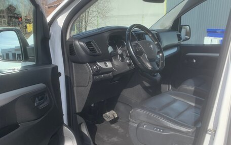 Opel Zafira Life I, 2021 год, 3 380 000 рублей, 11 фотография