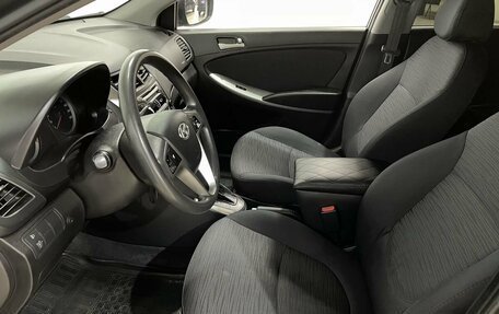 Hyundai Solaris II рестайлинг, 2015 год, 1 090 000 рублей, 13 фотография