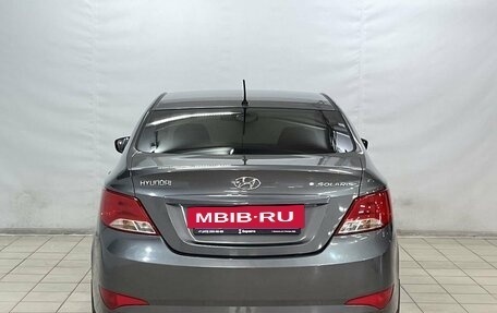 Hyundai Solaris II рестайлинг, 2015 год, 1 090 000 рублей, 7 фотография