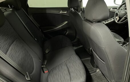 Hyundai Solaris II рестайлинг, 2015 год, 1 090 000 рублей, 19 фотография