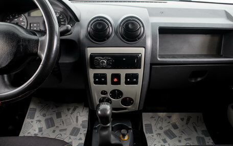 Renault Logan I, 2006 год, 349 000 рублей, 11 фотография