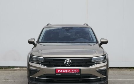 Volkswagen Tiguan II, 2021 год, 1 599 000 рублей, 3 фотография