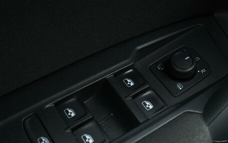 Volkswagen Tiguan II, 2021 год, 1 599 000 рублей, 25 фотография