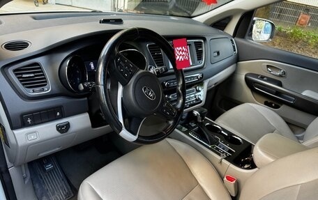 KIA Carnival III, 2018 год, 2 700 000 рублей, 12 фотография