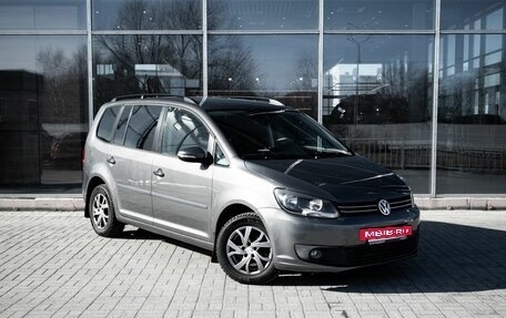 Volkswagen Touran III, 2011 год, 880 000 рублей, 5 фотография