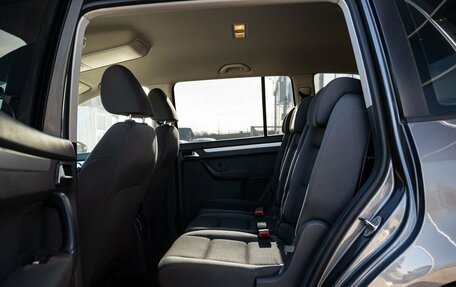 Volkswagen Touran III, 2011 год, 880 000 рублей, 15 фотография