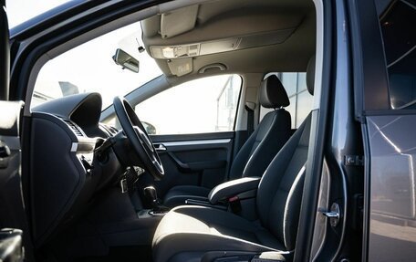 Volkswagen Touran III, 2011 год, 880 000 рублей, 12 фотография