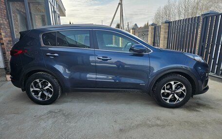 KIA Sportage IV рестайлинг, 2020 год, 2 950 000 рублей, 2 фотография
