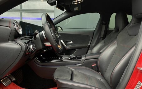 Mercedes-Benz CLA, 2019 год, 2 799 000 рублей, 14 фотография