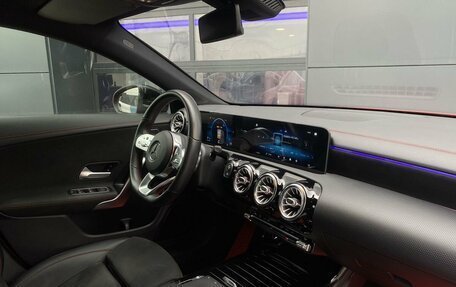 Mercedes-Benz CLA, 2019 год, 2 799 000 рублей, 21 фотография