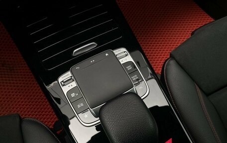 Mercedes-Benz CLA, 2019 год, 2 799 000 рублей, 23 фотография