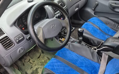 Hyundai Accent II, 2005 год, 220 000 рублей, 2 фотография
