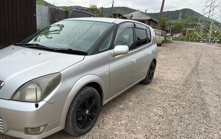 Toyota Opa I рестайлинг, 2001 год, 600 000 рублей, 2 фотография