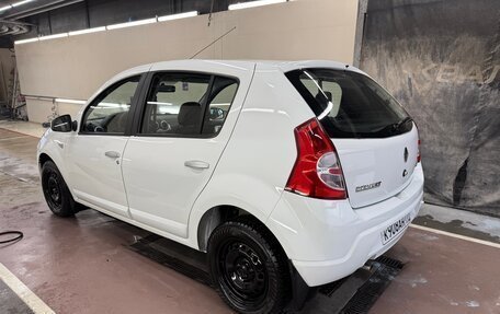 Renault Sandero I, 2013 год, 650 000 рублей, 3 фотография