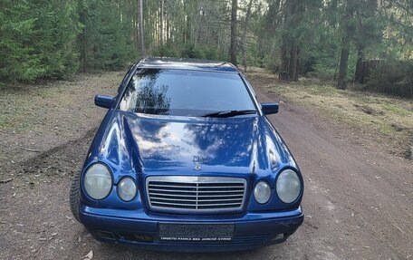 Mercedes-Benz E-Класс, 1997 год, 415 000 рублей, 2 фотография