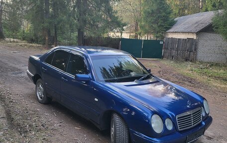 Mercedes-Benz E-Класс, 1997 год, 415 000 рублей, 11 фотография
