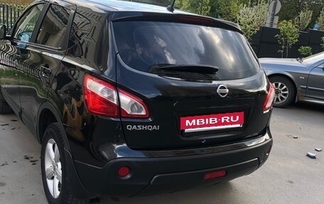 Nissan Qashqai, 2011 год, 1 020 000 рублей, 2 фотография