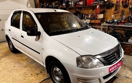 Renault Logan I, 2012 год, 400 000 рублей, 2 фотография