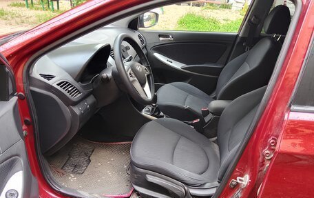 Hyundai Solaris II рестайлинг, 2013 год, 850 000 рублей, 19 фотография