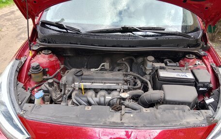 Hyundai Solaris II рестайлинг, 2013 год, 850 000 рублей, 29 фотография
