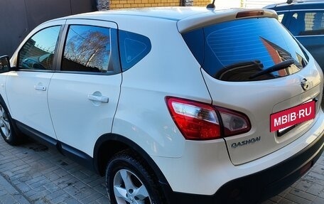 Nissan Qashqai, 2011 год, 1 050 000 рублей, 2 фотография