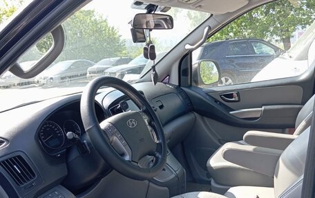 Hyundai Grand Starex Grand Starex I рестайлинг 2, 2018 год, 3 600 000 рублей, 10 фотография
