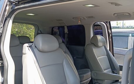 Hyundai Grand Starex Grand Starex I рестайлинг 2, 2018 год, 3 600 000 рублей, 15 фотография