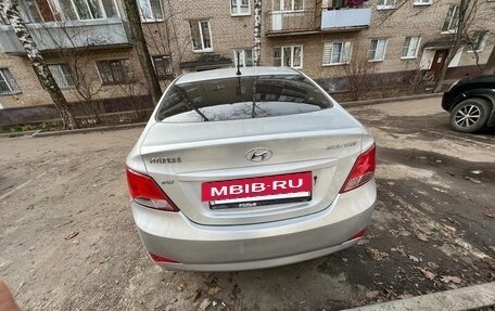 Hyundai Solaris II рестайлинг, 2015 год, 620 000 рублей, 4 фотография