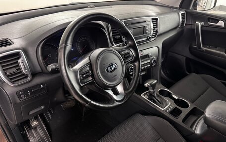 KIA Sportage IV рестайлинг, 2017 год, 1 990 000 рублей, 7 фотография